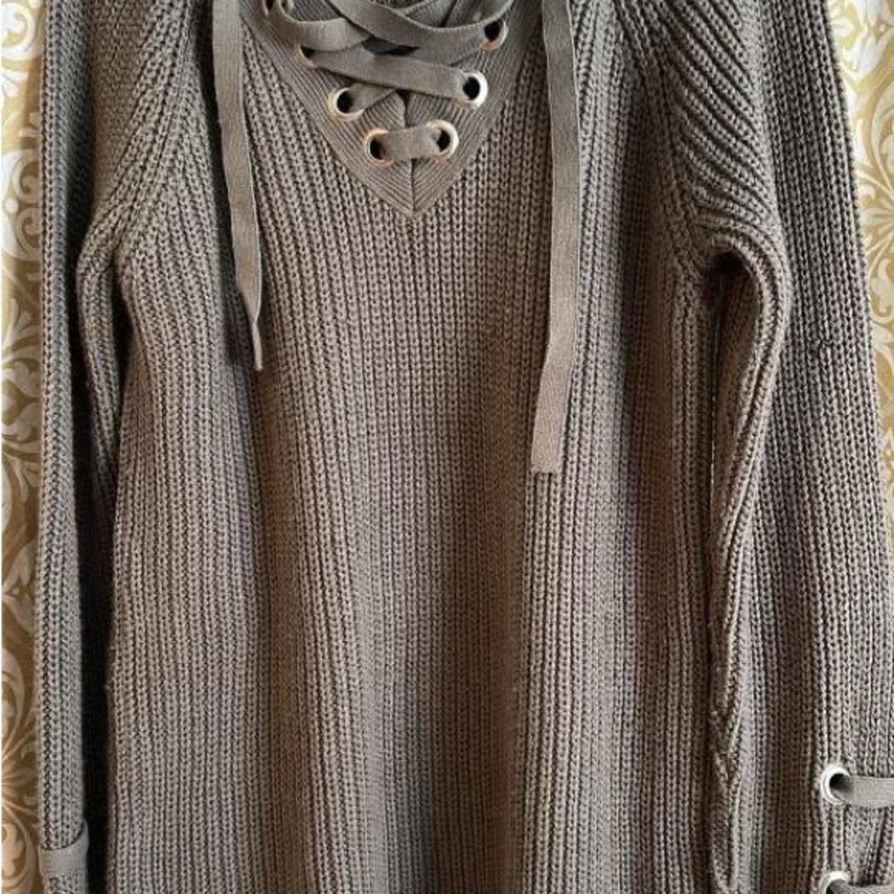 VENUS Gray Lace-Up V-Neck Sweater